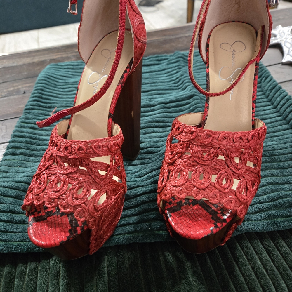 Jessica Simpson Red Platform Heels - Picture 2 of 6